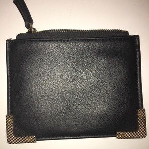 Black card carrier/wallet